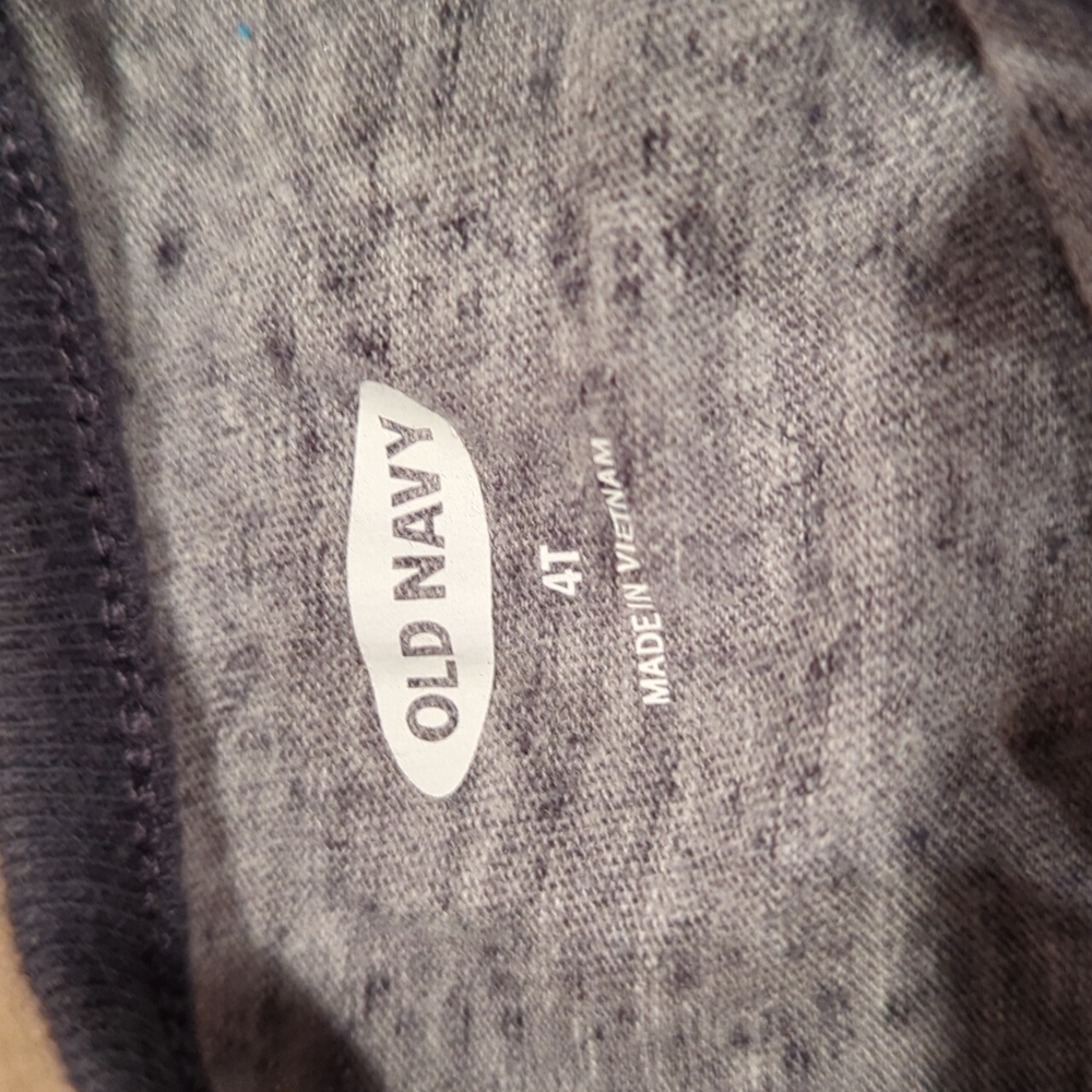 Boys 4t old Navy set - Picture 4 of 8
